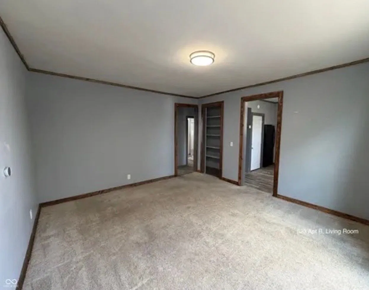 Updated one bedroom, one bathroom apartment. All utilities included (electric, gas, water, trash) — Photo 3