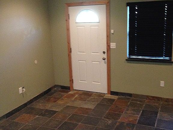 4th image of 580 E 200th St S