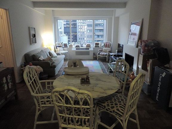4th image of 40 Central Park S #17G