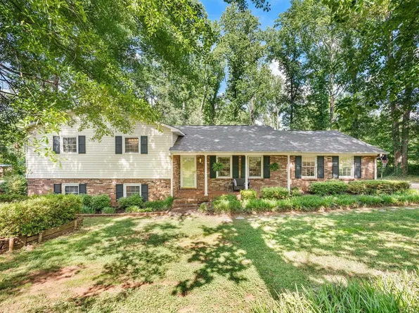 174 Brookgreen Dr, Inman, SC 29349