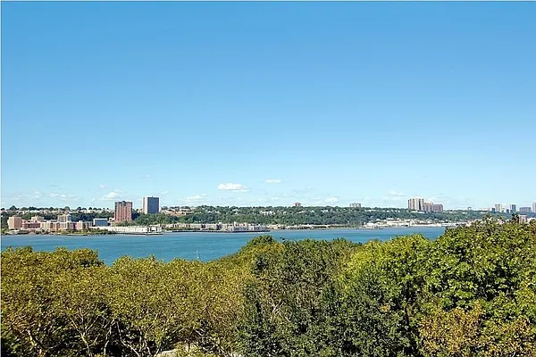 Rented by Corcoran | media 22