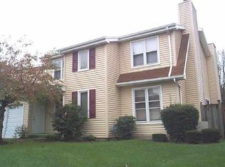 6 Rockhurst Dr, Penfield, NY 14526