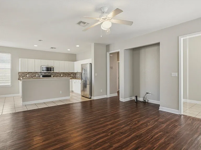 3316 Calumet Dr — Photo 8