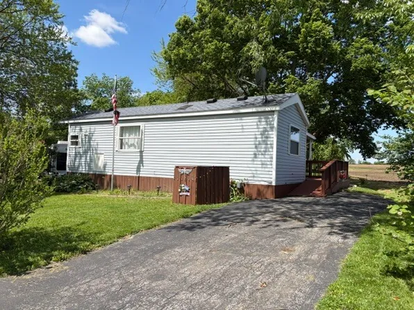 2795 E 28th Rd Lot 1311, Seneca, IL 61360