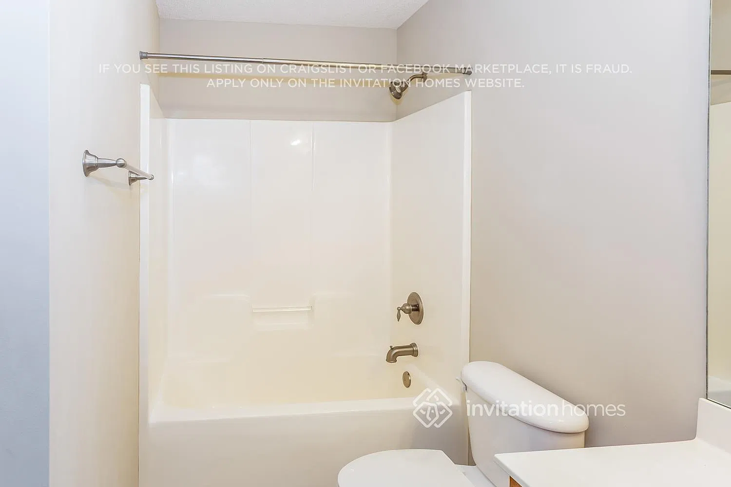 6114 Sid Crane Dr Charlotte, NC 28216 — Photo 4