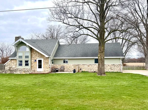 2204 E 900 S, Markleville, IN 46056