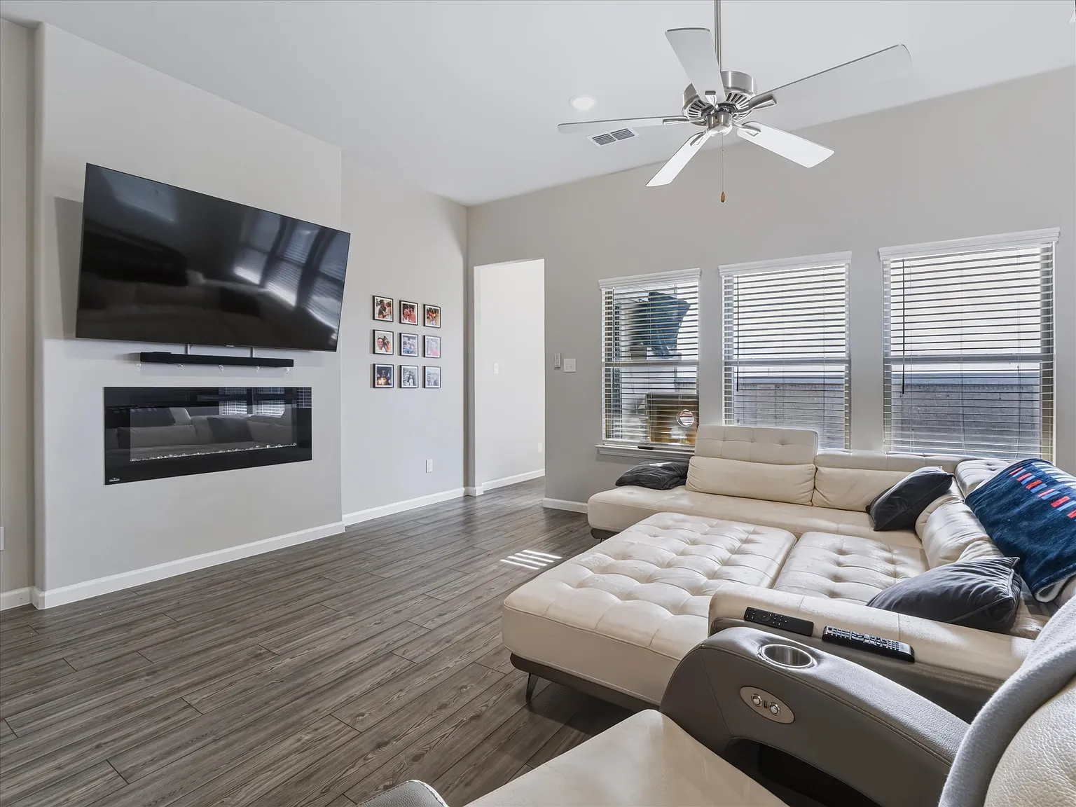 4 bed, 1882 sqft, $3,000 — Photo 4