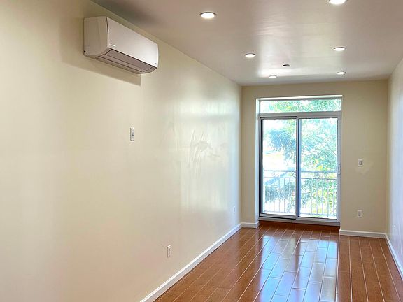 4th image of 2838 W 15th St #4f & 5f