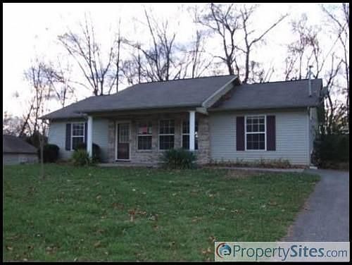 2nd image of 4515 Clifton Ln