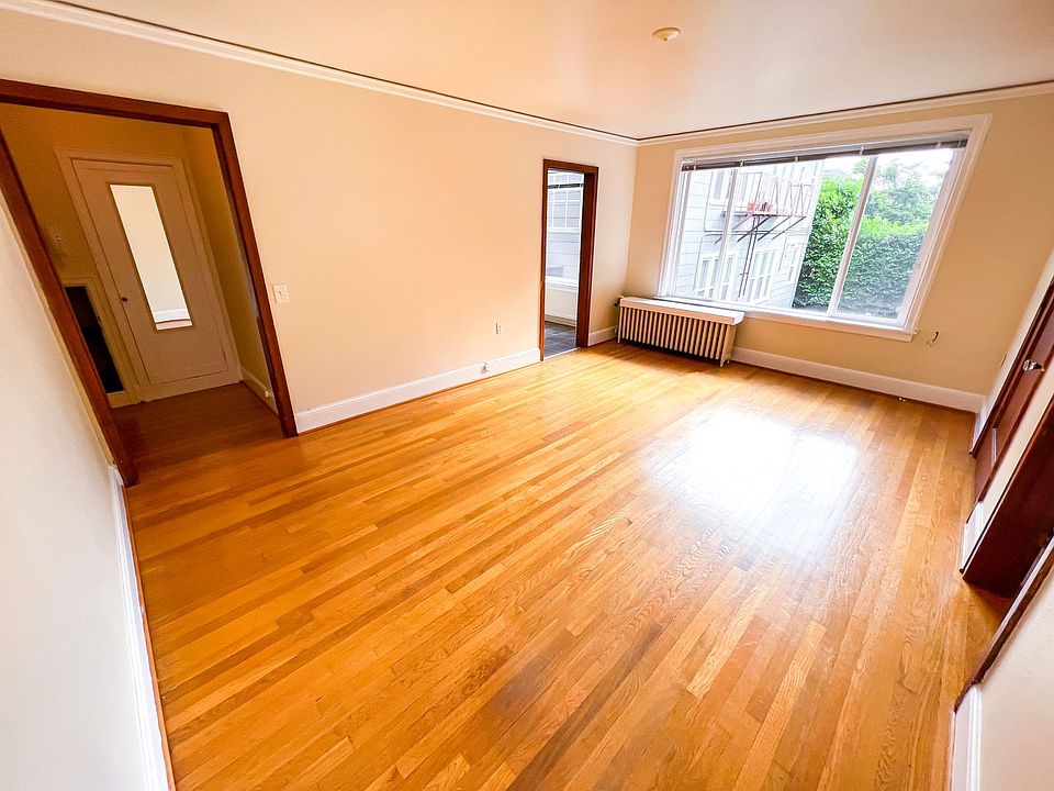 1st image of 531 Malden Ave E APT 206
