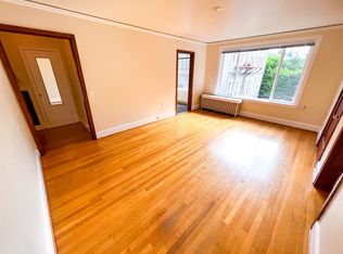 531 Malden Ave E APT 206, Seattle, WA 98112