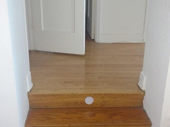 2nd image of 4940 S East End Ave #103
