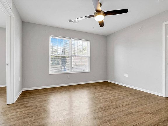 5th image of 1836 Lockbourne Rd #307