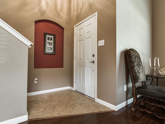 4th image of 341 Tanglewood Pl