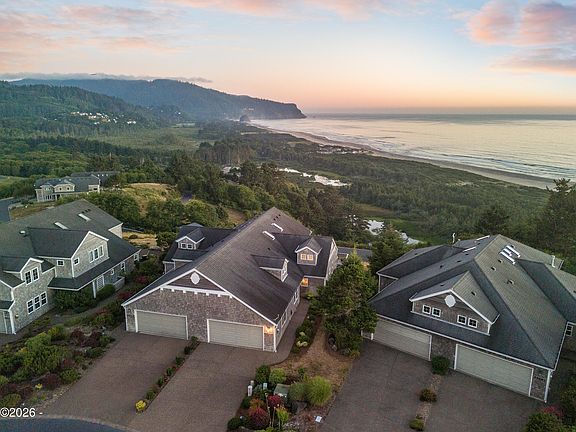 5th image of 44705 Oceanview Ct