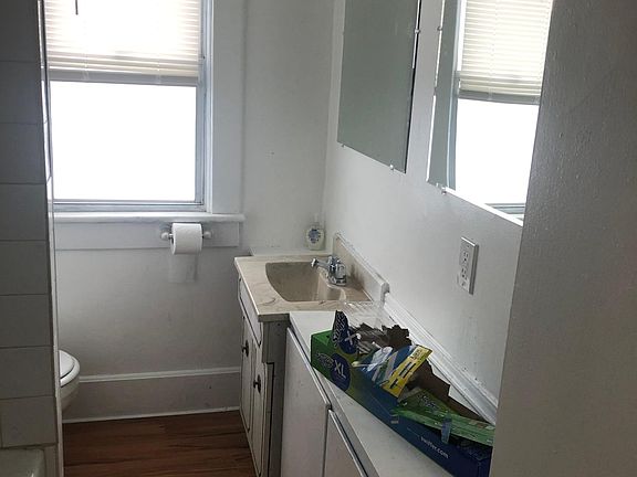 5th image of 1255 Western Ave Floor 2