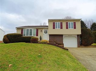 2251 Lancelot Dr, North Huntingdon, PA 15642