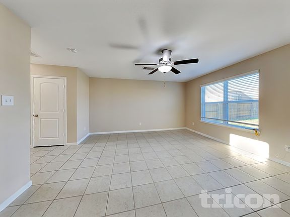 3rd image of 729 Totem Trail Dr
