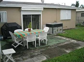3rd image of 9444 SW 51st Ct