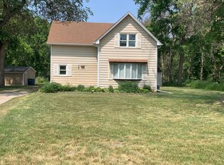 3531 Centerville Rd, Vadnais Heights, MN 55127