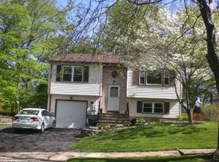 62 Catherine Dr, Meriden, CT 06450