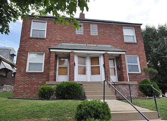 2nd image of 4301-4303 Toenges Ave