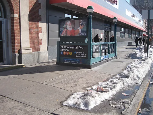 Rented by 18 REALTY | media 35