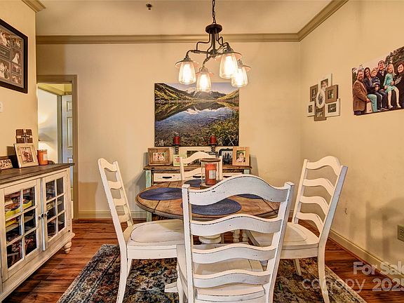 5th image of 1659 Country Club Dr #1659