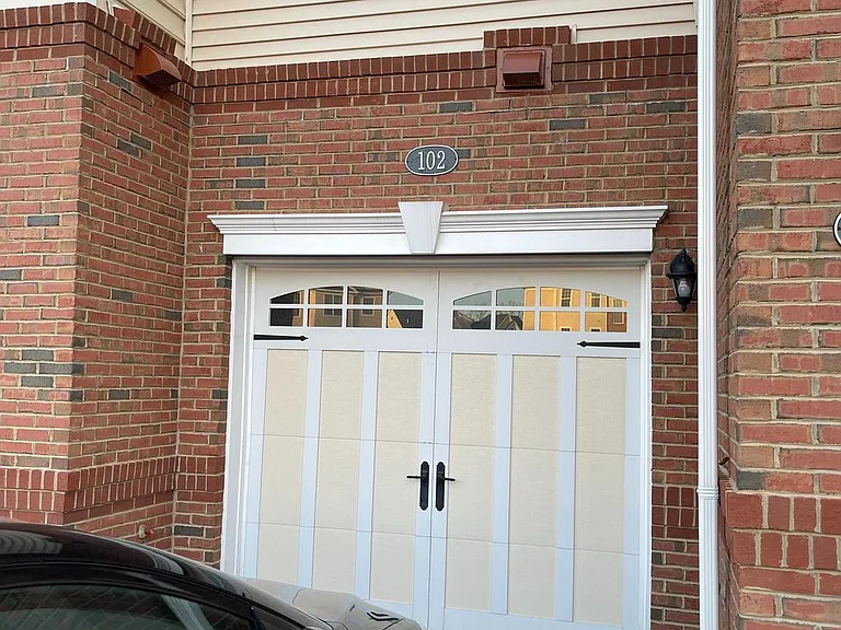 23255 Milltown Knoll Sq #102 — Photo 2