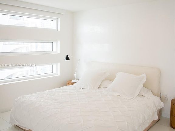 5th image of 1040 Biscayne Blvd APT 2701