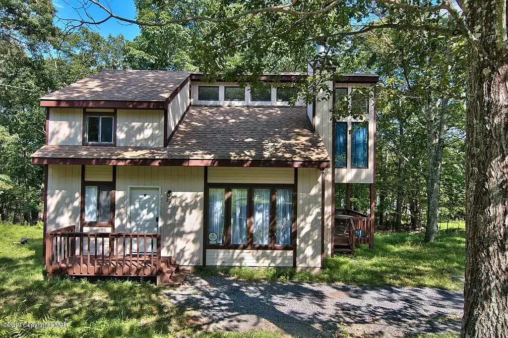 2297 Scarborough Way photo 1