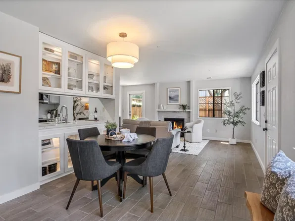 366 Piper Street, Healdsburg, CA 95448