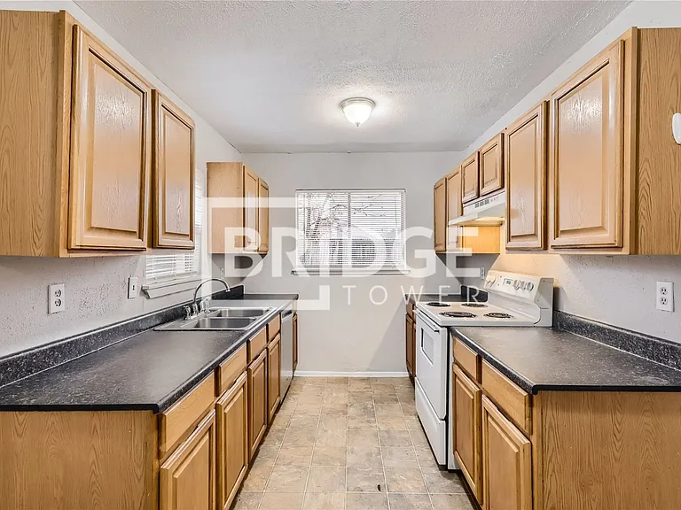 6405 Magnolia Ln — Photo 5