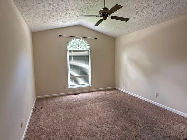 6731 Winchester St — Photo 13