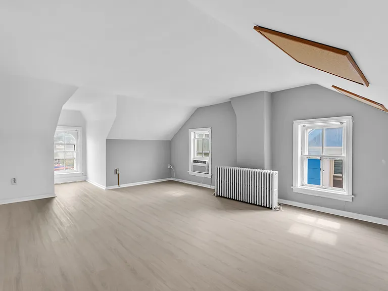 227 E Garrison St #1 — Photo 22