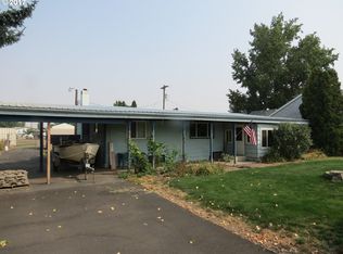 119 E Main St, Athena, OR 97813