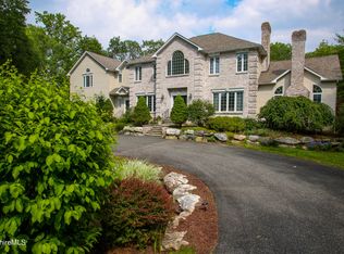 89 & 94 Dunmore Ct, Lenox, MA 01240