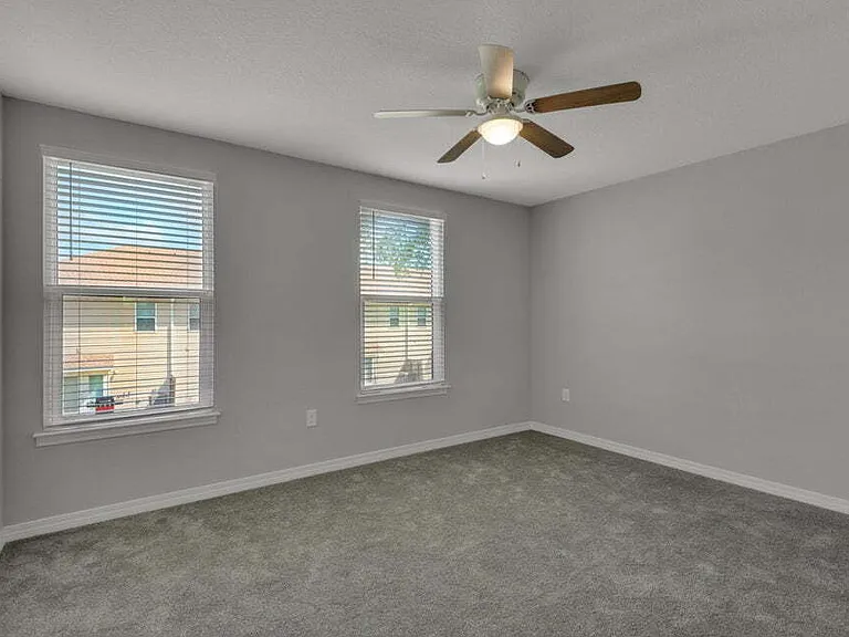 2259 Whitman Ln — Photo 11