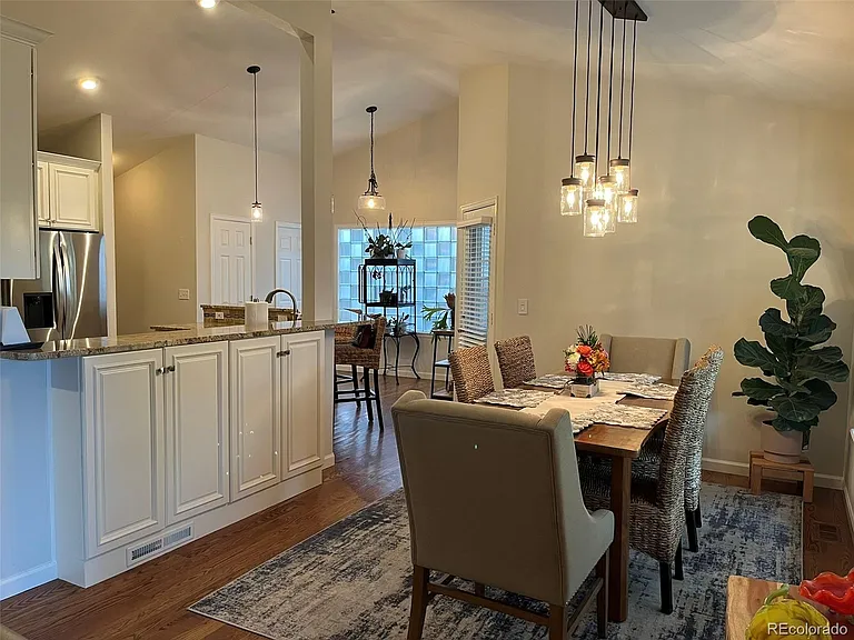10025 Teton Ct — Photo 6