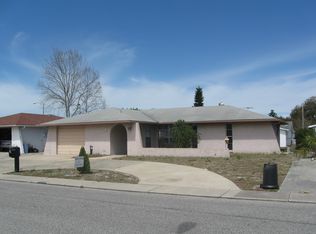 7125 Isle Dr, Port Richey, FL 34668