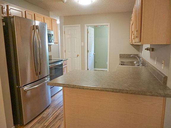 5th image of 6940 Gray Oaks Dr