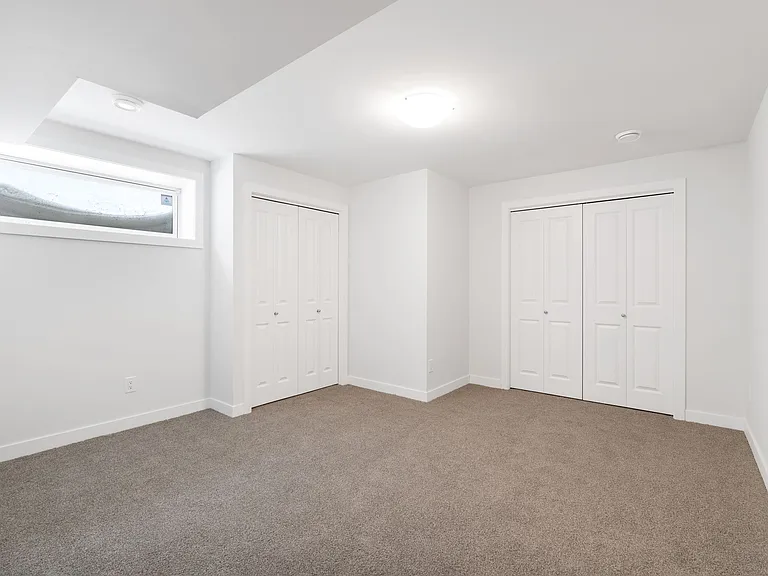 343 Yellow Moon Cres — Photo 18