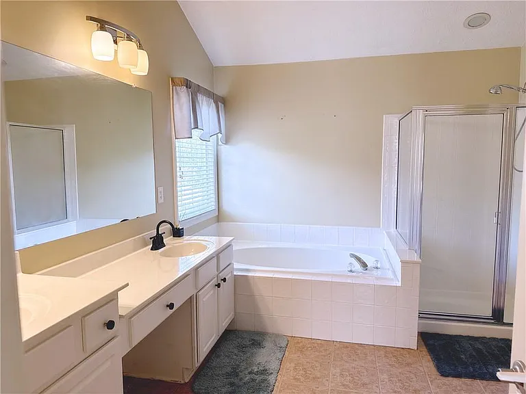3361 Shallowford Green Dr — Photo 21