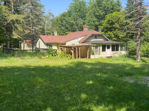 1004 Mount Moosilauke Highway, Wentworth, NH 03282