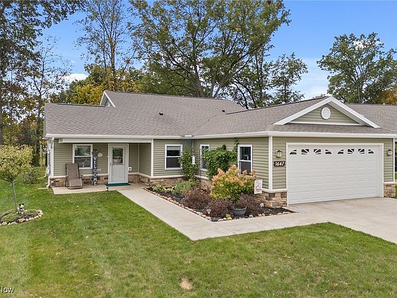3rd image of 1647 Arrow Dr