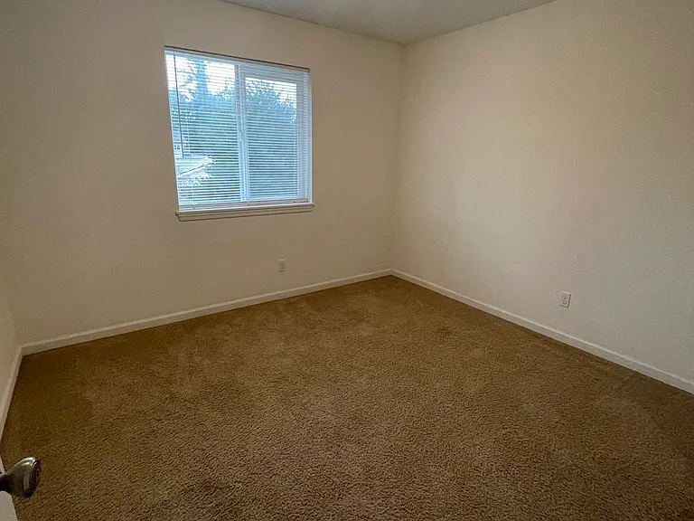 9907 Farwest Dr SW — Photo 11