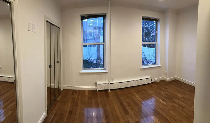 Rented by Living Dream Realty | media 16