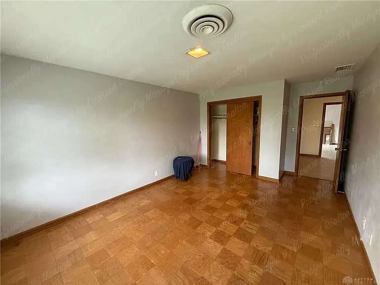 3776 Dorset Dr — Photo 32