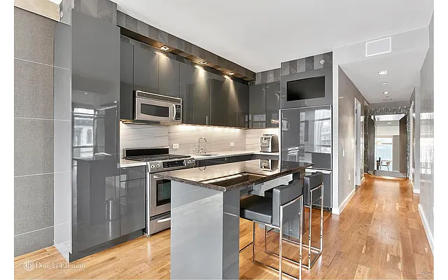 Rented by Douglas Elliman | media 2