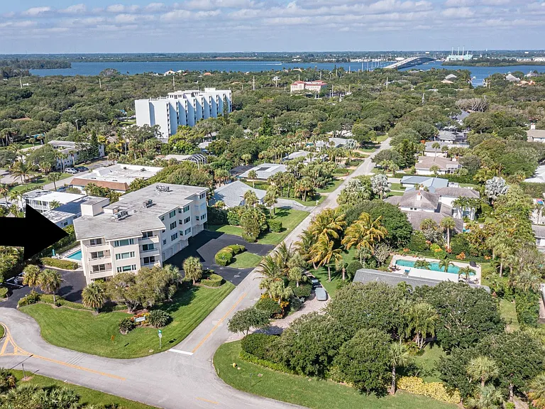1715 Ocean Dr #3B — Photo 43